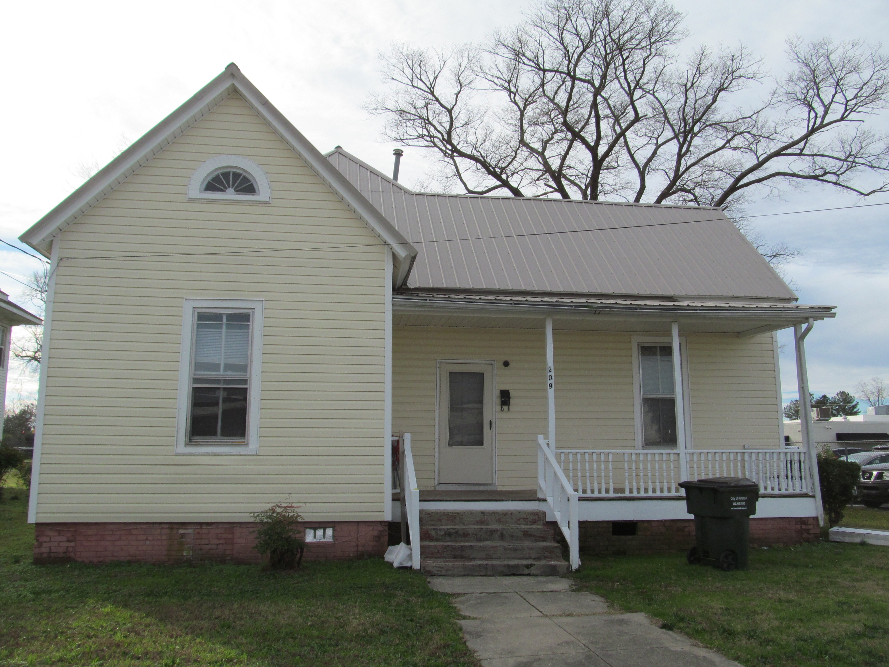 209 East Caswell Street